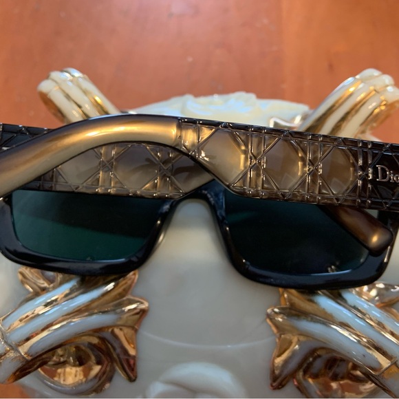 Dior Black/Grey Two Tone Sunglasses with Grey Polarized Lenses - Picture 3 of 6